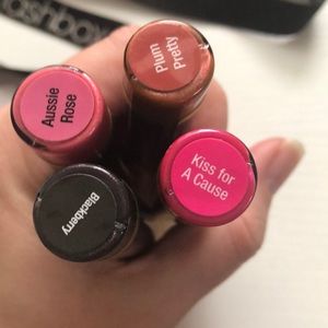 4-NWT Lipsense plus 6 gloss packs